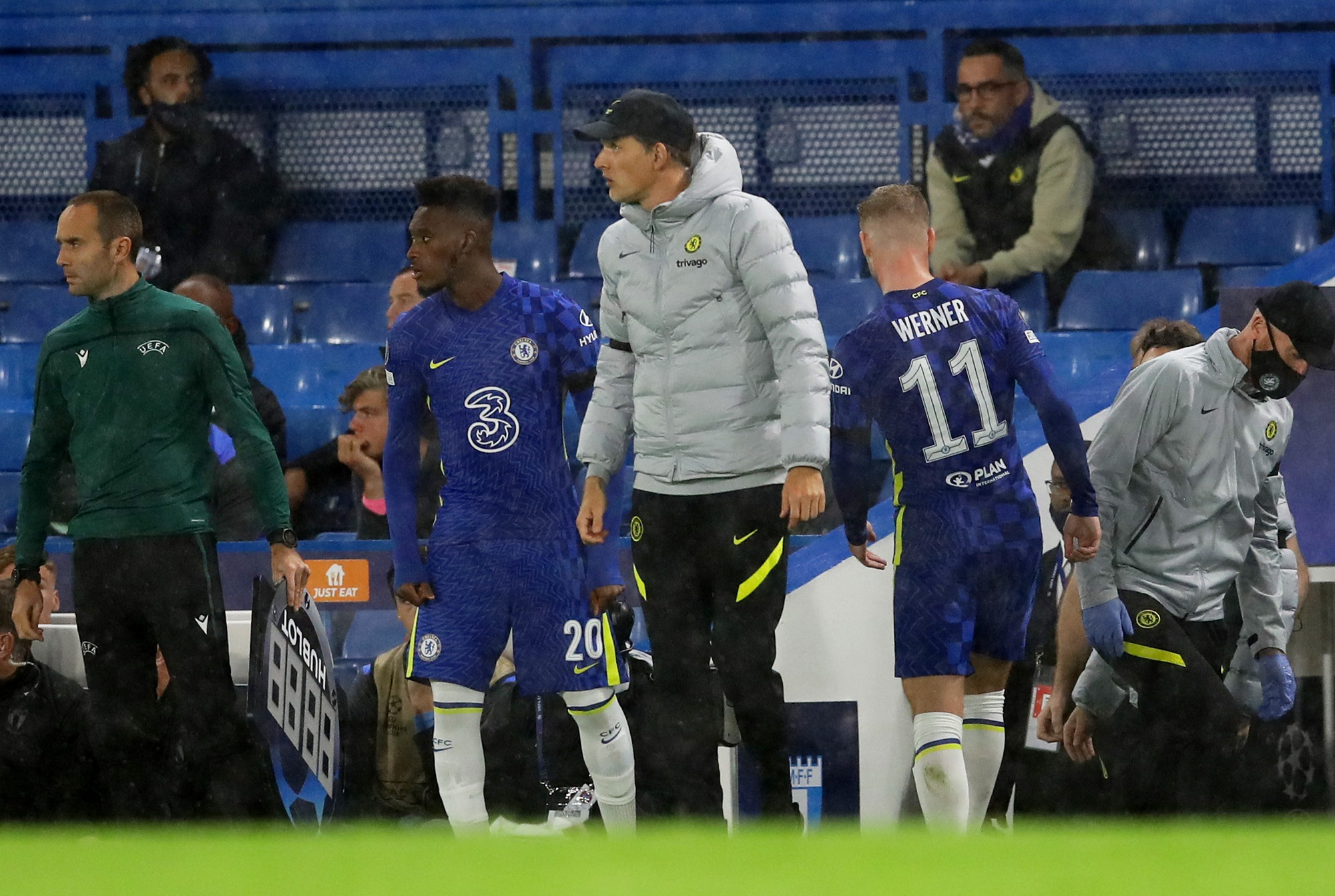Chelsea mở đại tiệc ở Stamford Bridge, mơ tranh ngôi đầu Champions League - Ảnh 5.