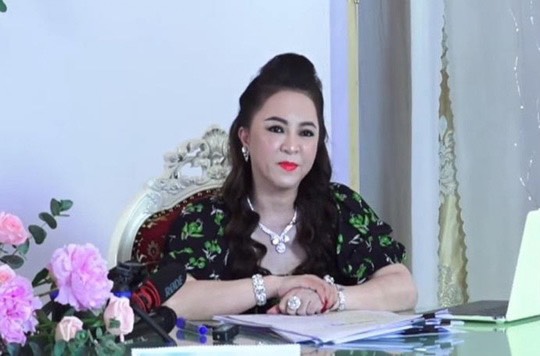 Bà Nguyễn Phương Hằng đã đến trụ sở Bộ Công an ở TP HCM làm việc