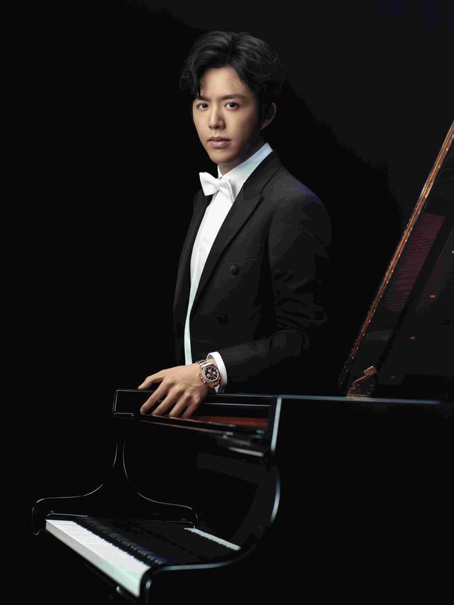 Thần đồng piano bị tóm tại trận khi đang mua dâm - Ảnh 1.