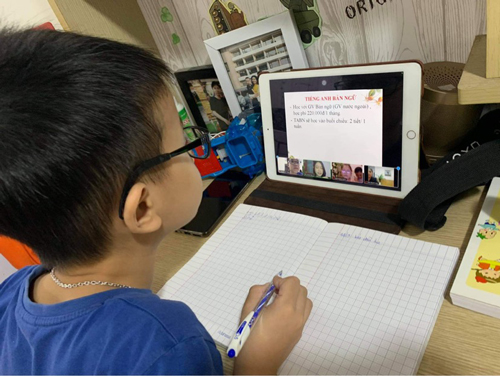 Xử lý khủng hoảng tâm lý do học trực tuyến