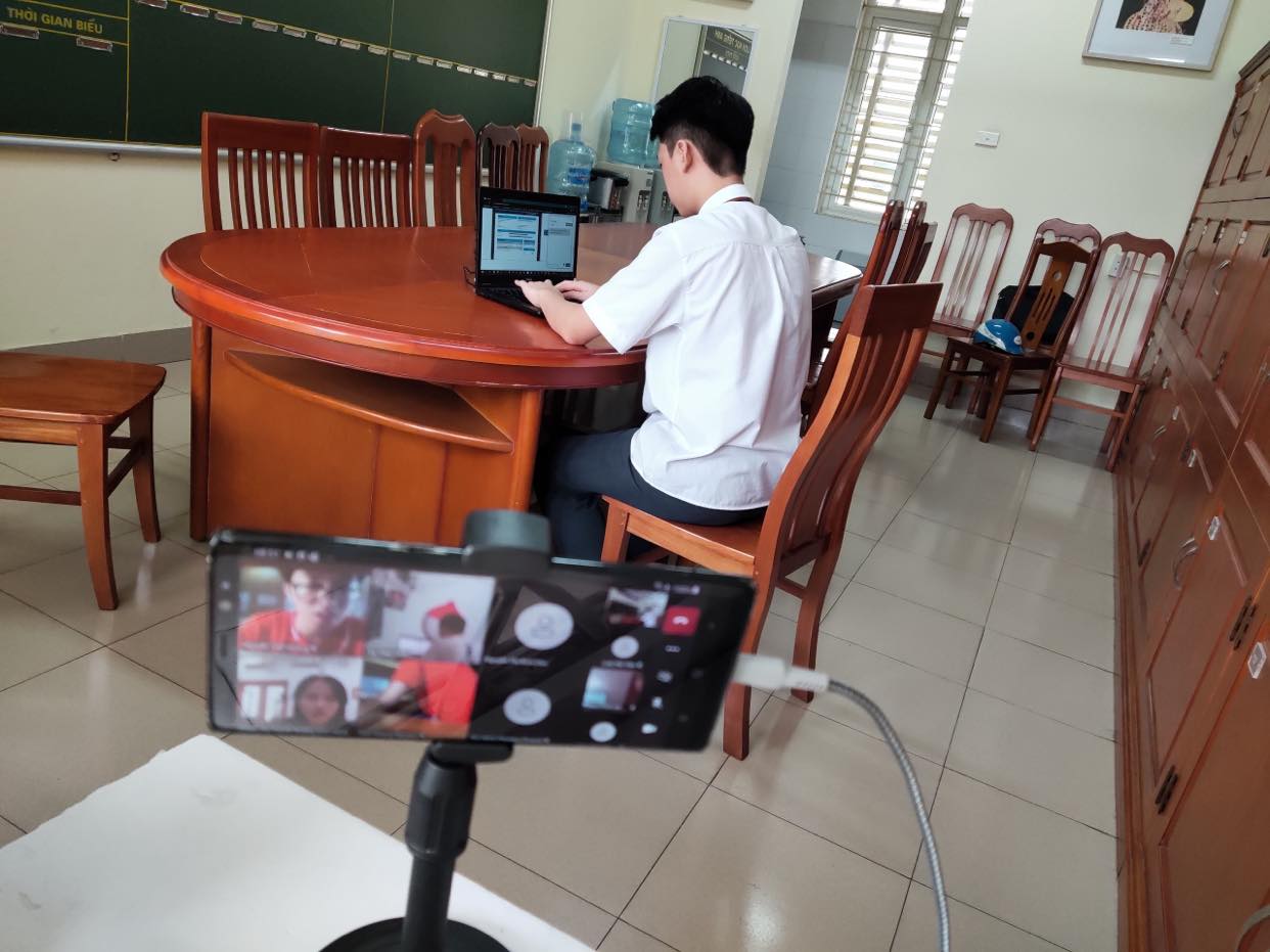 Học trực tuyến sẽ kéo dài đến bao giờ?