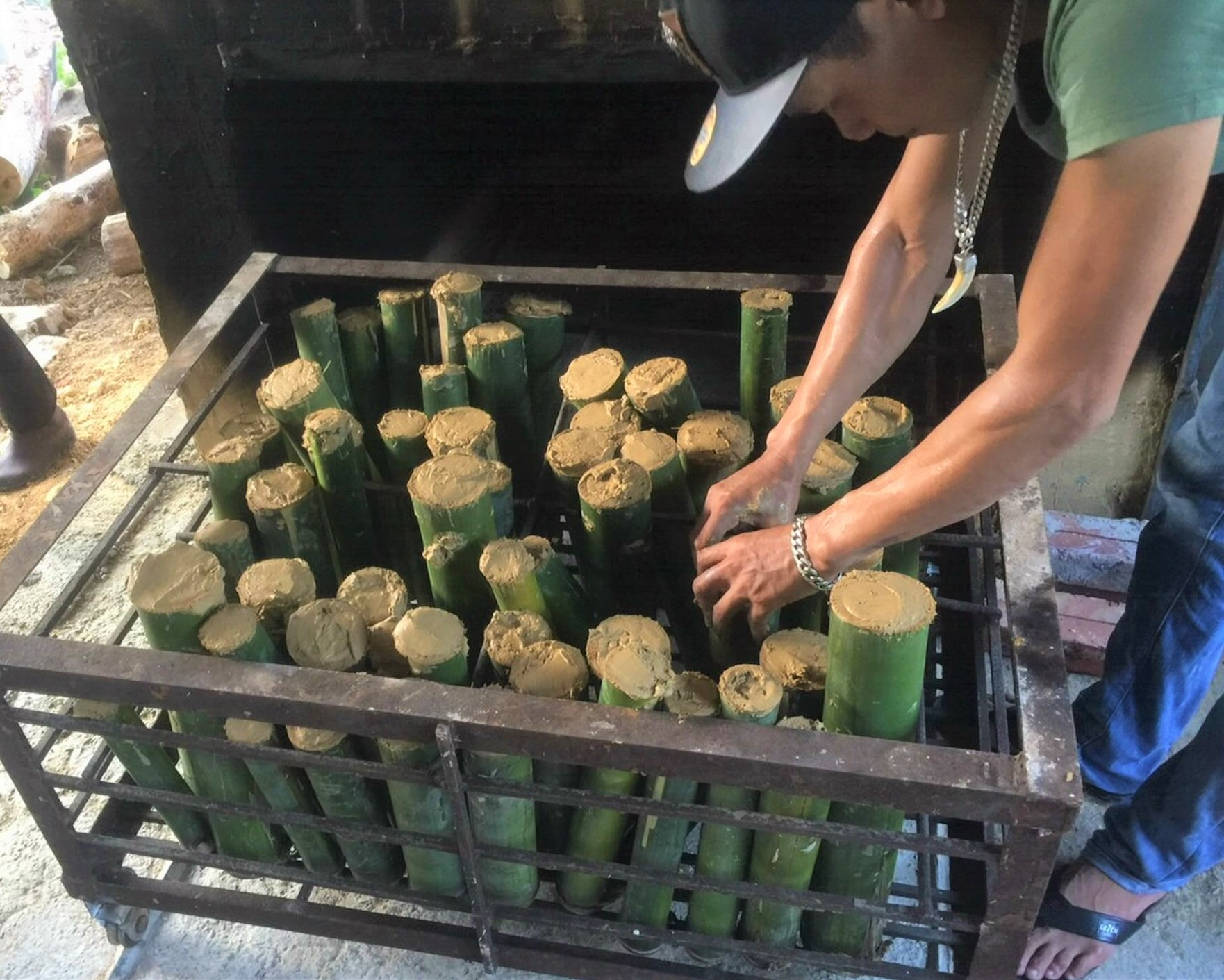 Muối tre - dược liệu gi&aacute; trị cao - Ảnh 3.