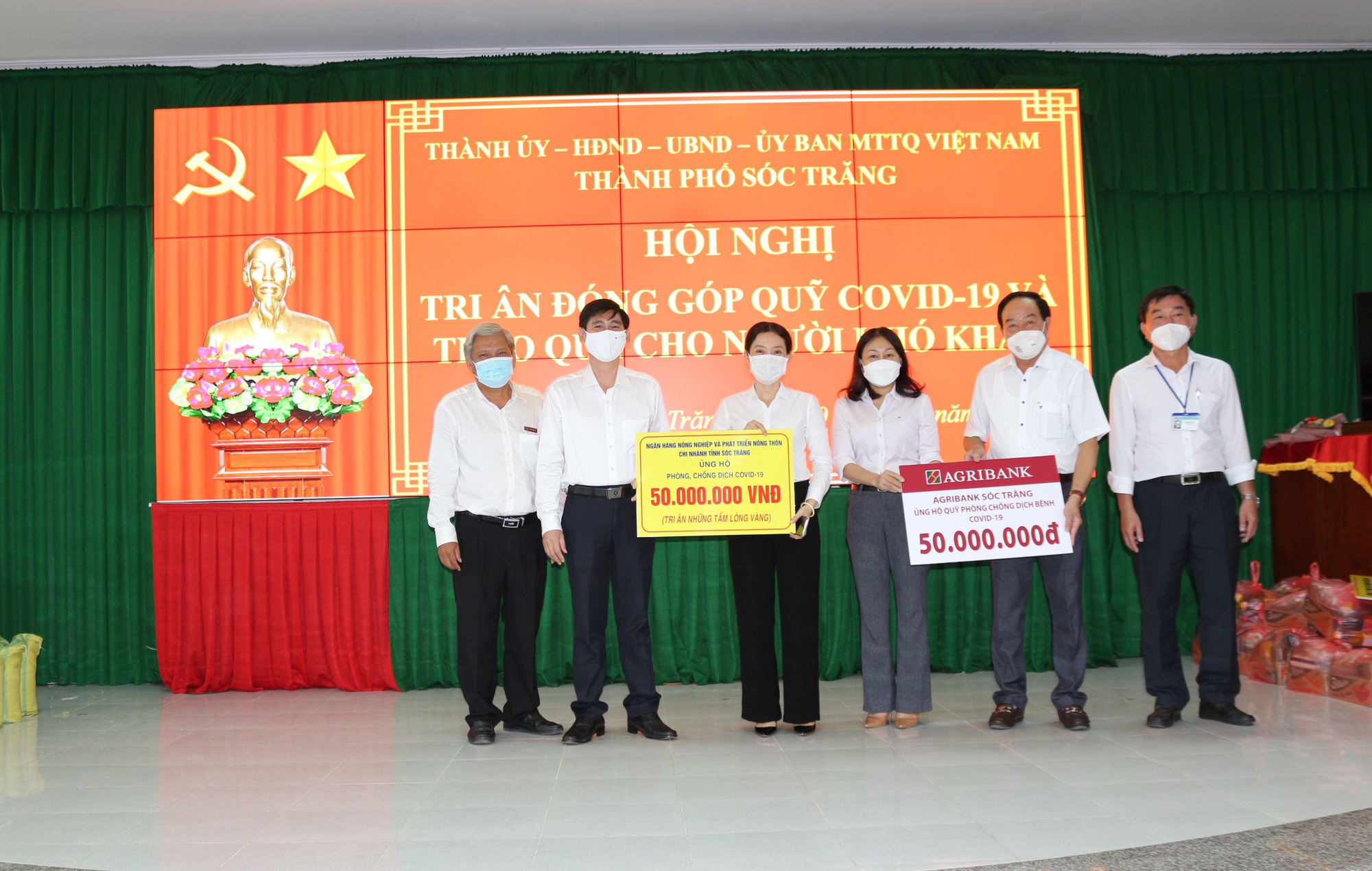 C&aacute;n bộ, vi&ecirc;n chức Agribank S&oacute;c Trăng tự nguyện kh&ocirc;ng nhận hơn 1 tỉ đồng hỗ trợ - Ảnh 2.