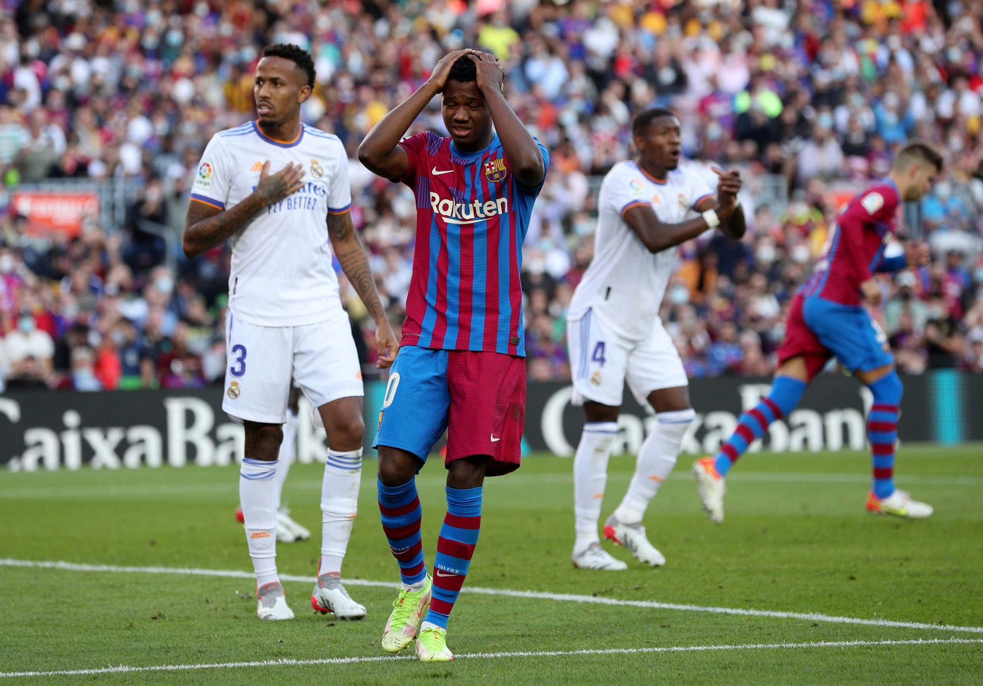 El Clasico nhạt nh&ograve;a, Barcelona gục ng&atilde; trước Real Madrid - Ảnh 1.