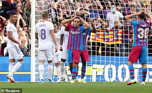 El Clasico nhạt nh&ograve;a, Barcelona gục ng&atilde; trước Real Madrid - Ảnh 3.