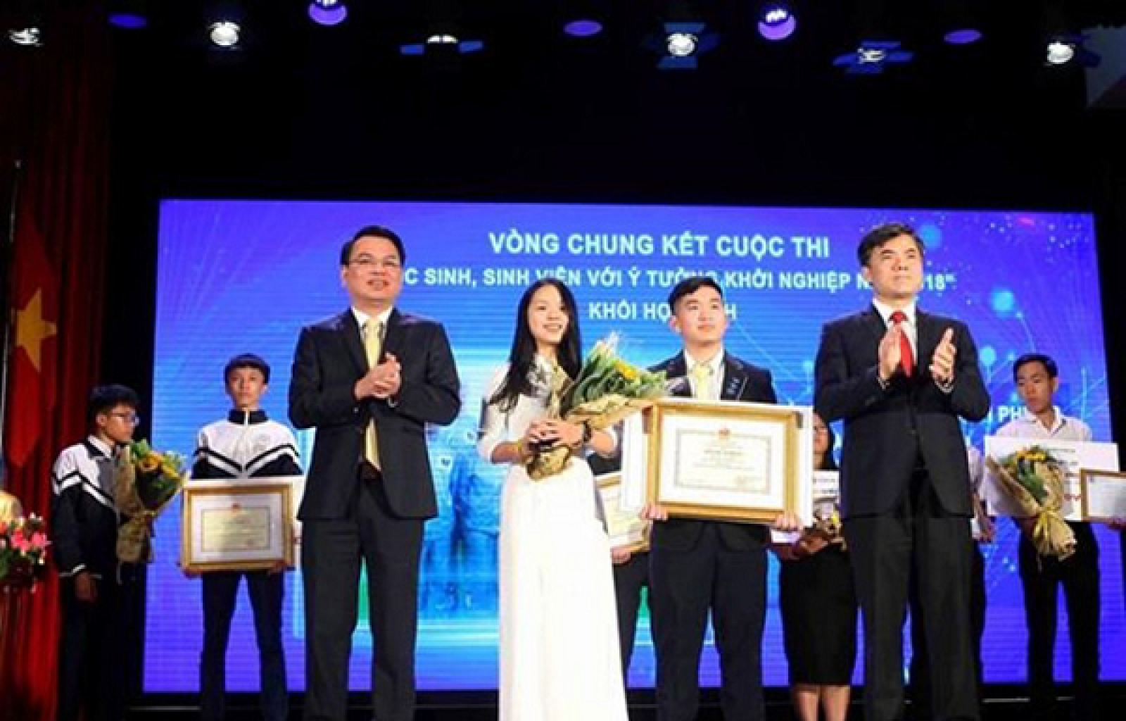 Học sinh hệ 9+ đoạt giải nhất cuộc thi khởi nghiệp