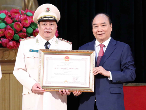 Học viện An ninh Nhân dân nhận Huân chương Chiến công hạng nhất
