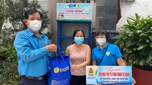 Chủ nhà trọ miễn, giảm 5 tỉ đồng tiền nhà cho công nhân
