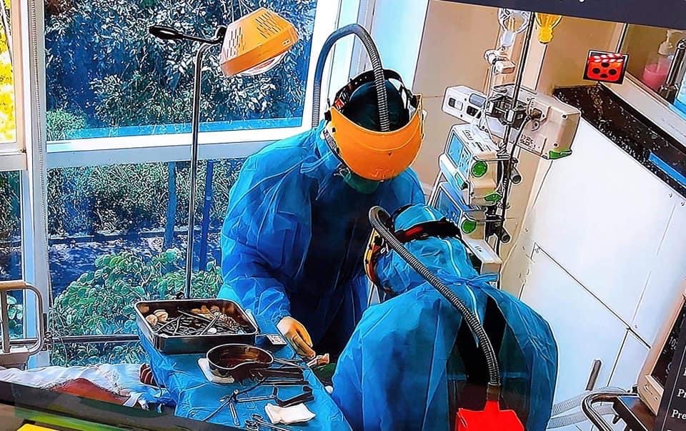 Lập khu điều trị Covid-19 ngay trong các cơ sở khám chữa bệnh - Ảnh 1.