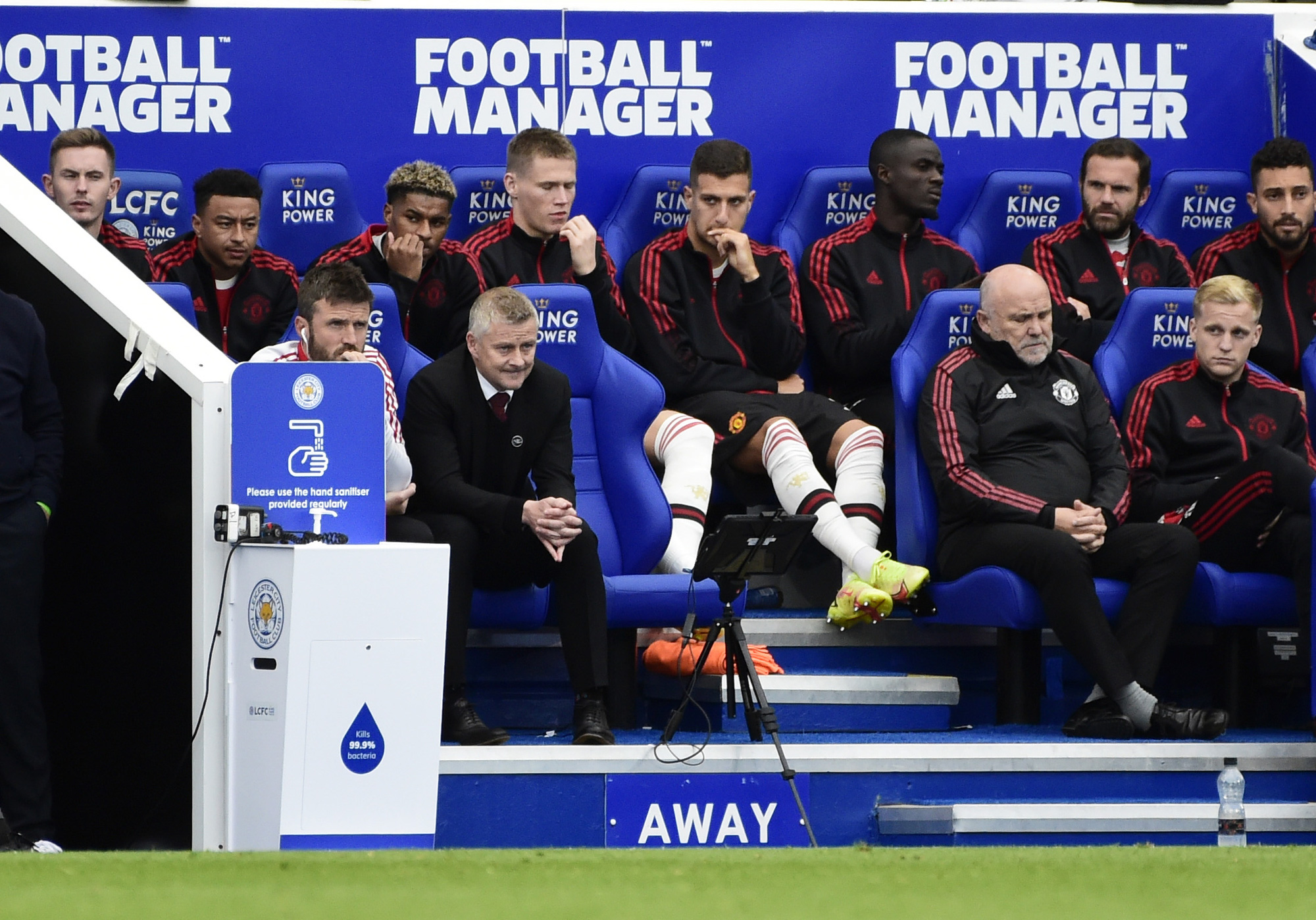 Sao 73 triệu bảng của Man United được đặt biệt danh Điệp viên 007 - Ảnh 4.
