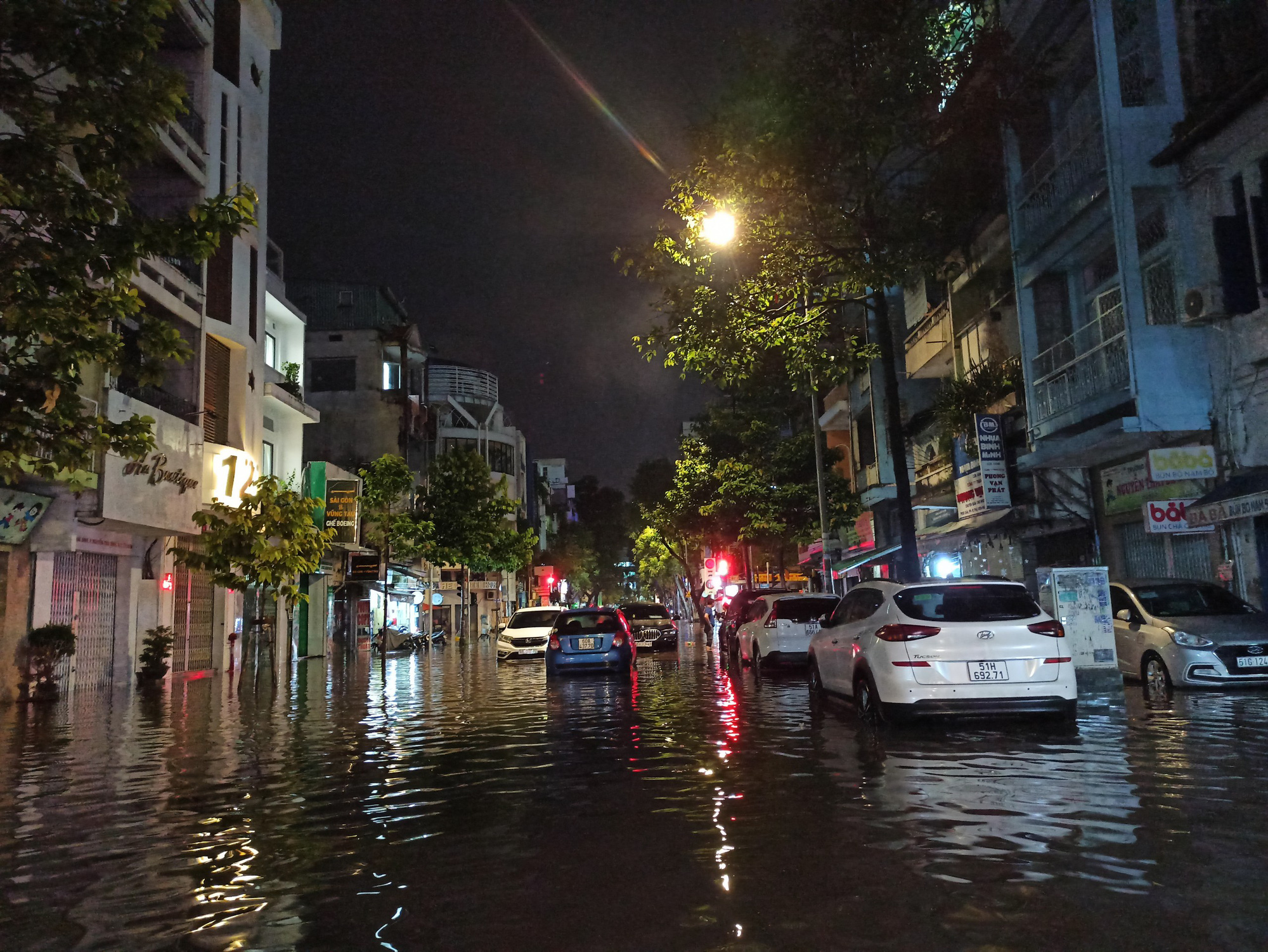 Vì sao dự báo TP HCM có mưa to nhưng lại không?