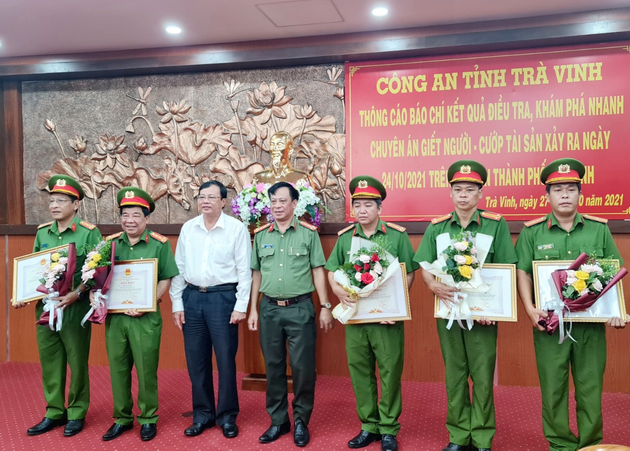 Đối tượng đ&acirc;m vợ chồng nguy&ecirc;n gi&aacute;m đốc Sở X&acirc;y dựng Tr&agrave; Vinh l&agrave; kẻ nghiện game - Ảnh 8.