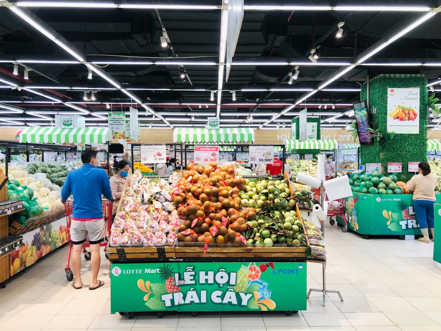 &ldquo;Mua sắm b&ugrave;&rdquo; sau khi c&aacute;c biện ph&aacute;p an to&agrave;n được thiết lập - Ảnh 2.