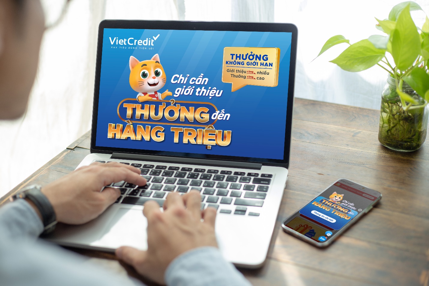 Tri ân khách hàng, VietCredit giảm lãi, tặng thưởng hấp dẫn - Ảnh 2. Tri ân khách hàng, VietCredit giảm lãi, tặng thưởng hấp dẫn - Ảnh 2.