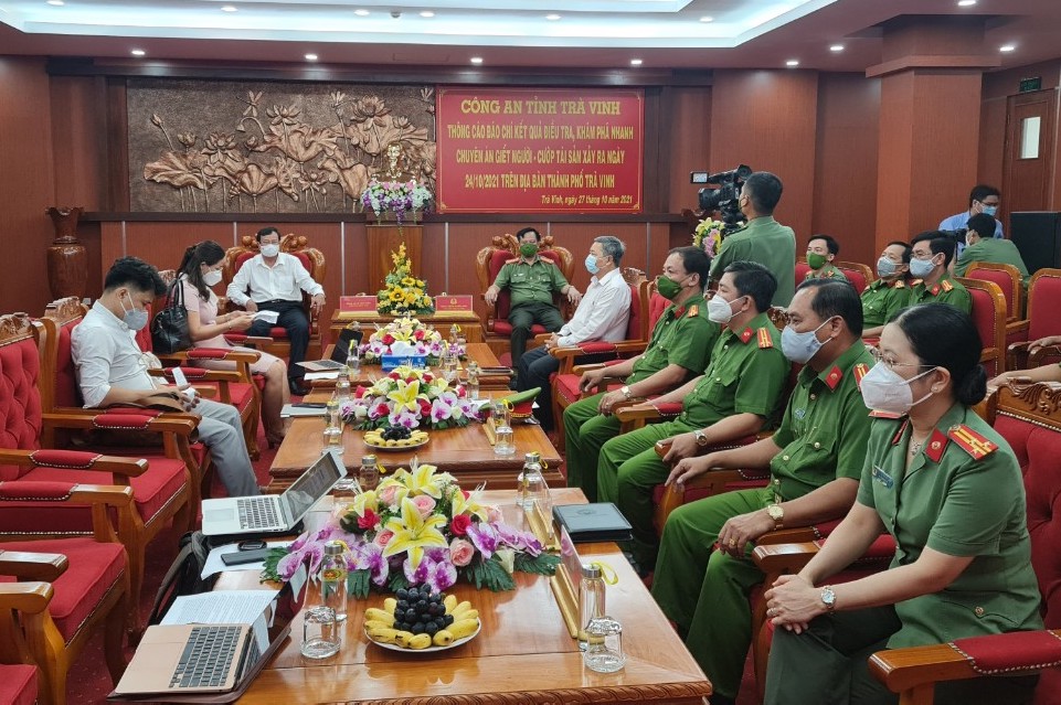 Đối tượng đ&acirc;m vợ chồng nguy&ecirc;n gi&aacute;m đốc Sở X&acirc;y dựng Tr&agrave; Vinh l&agrave; kẻ nghiện game - Ảnh 1.