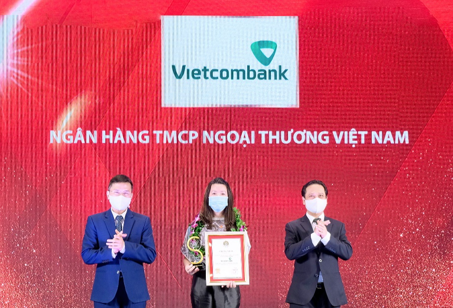 Vietcombank dẫn đầu Top 10 ngân hàng thương mại uy tín năm 2021