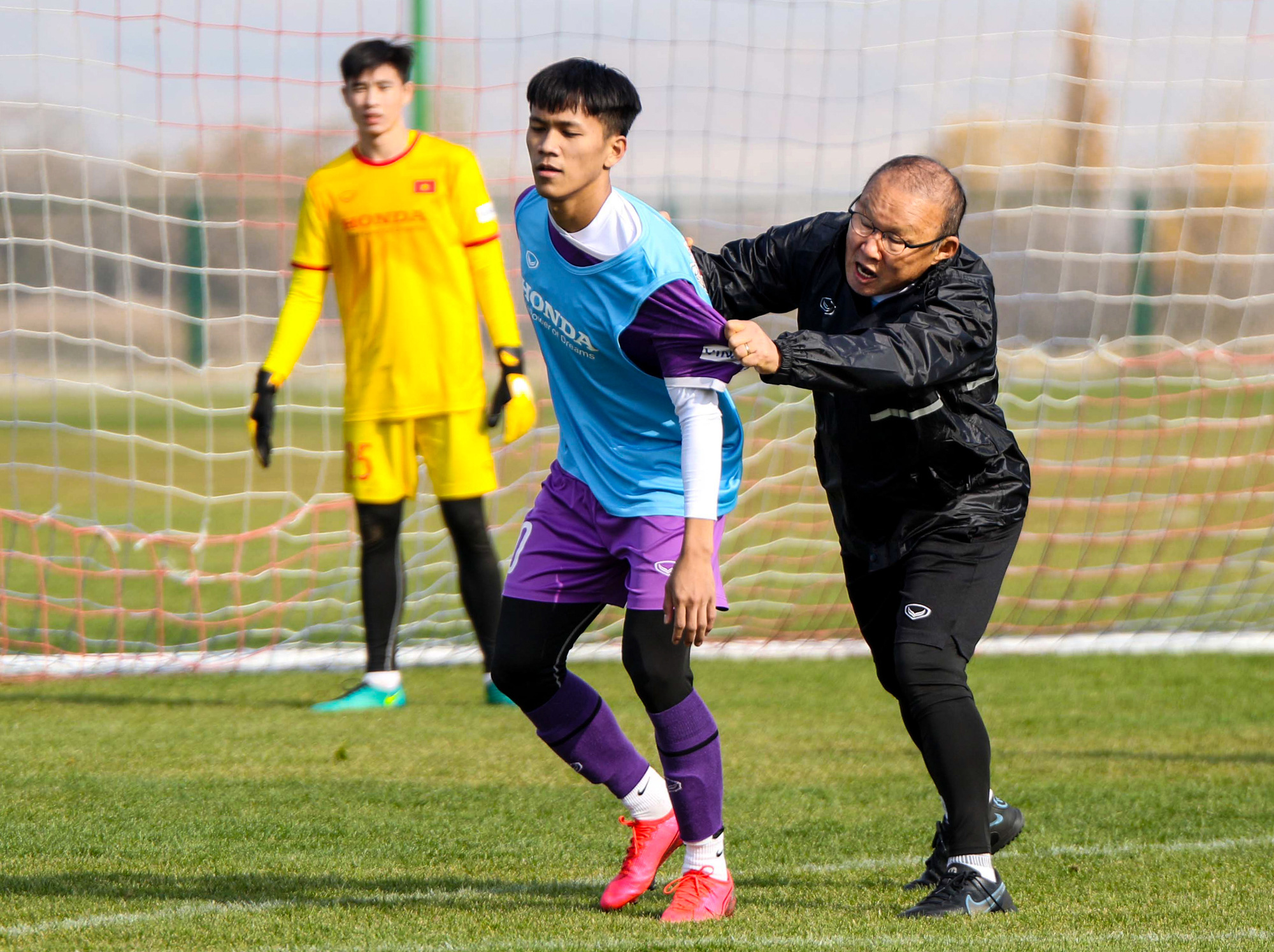Thầy Park tích cực làm mới U23 Việt Nam trước trận đấu quyết định với U23 Myanmar - Ảnh 8.