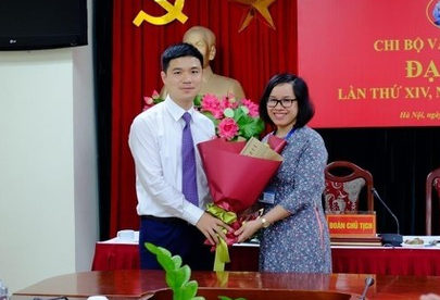 Chủ tịch Hà Nội ký quyết định bổ nhiệm phó giám đốc sở 34 tuổi