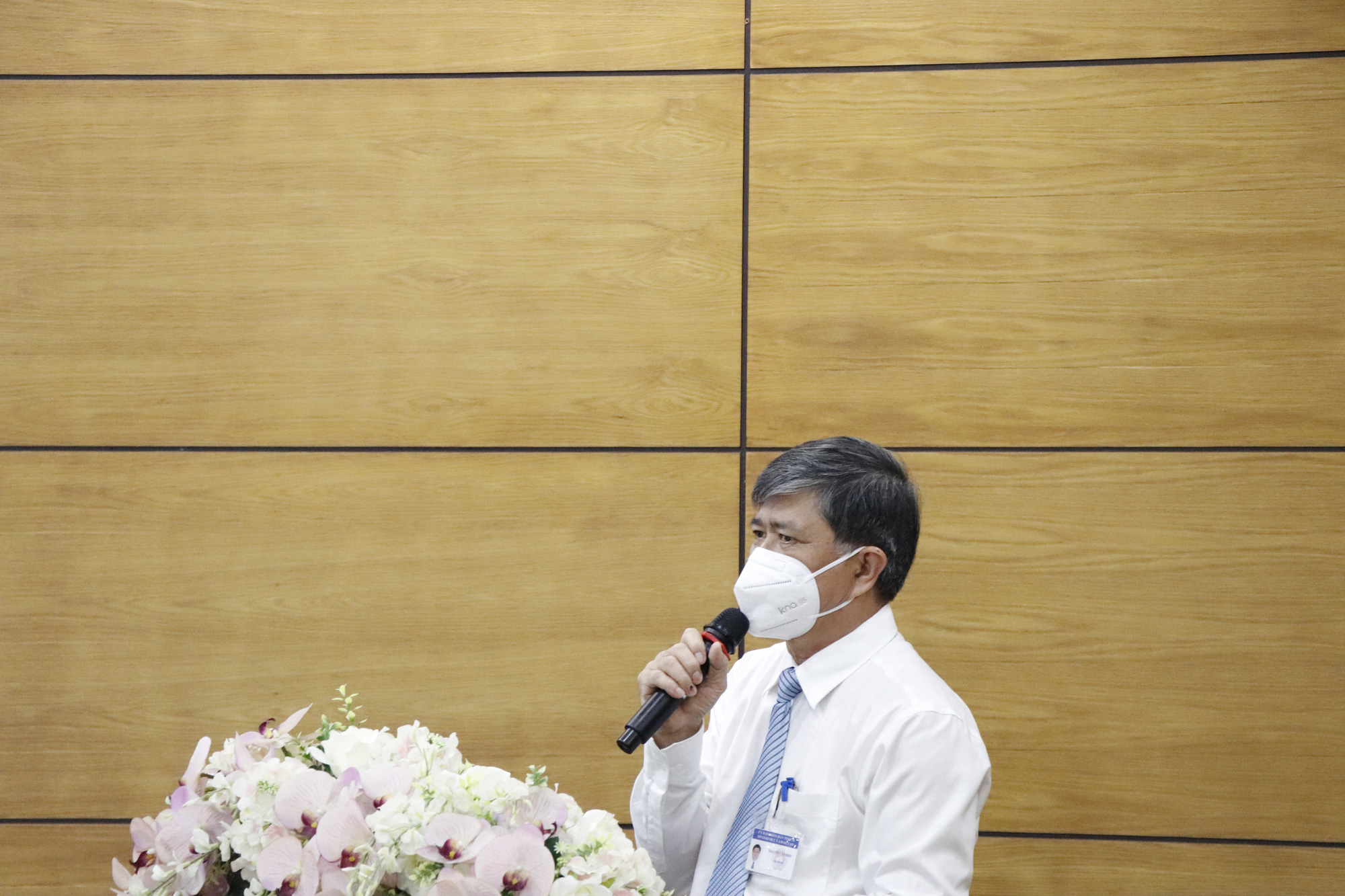 TP HCM: Học sinh lớp 9 và 12 có thể đến trường vào đầu tháng 12