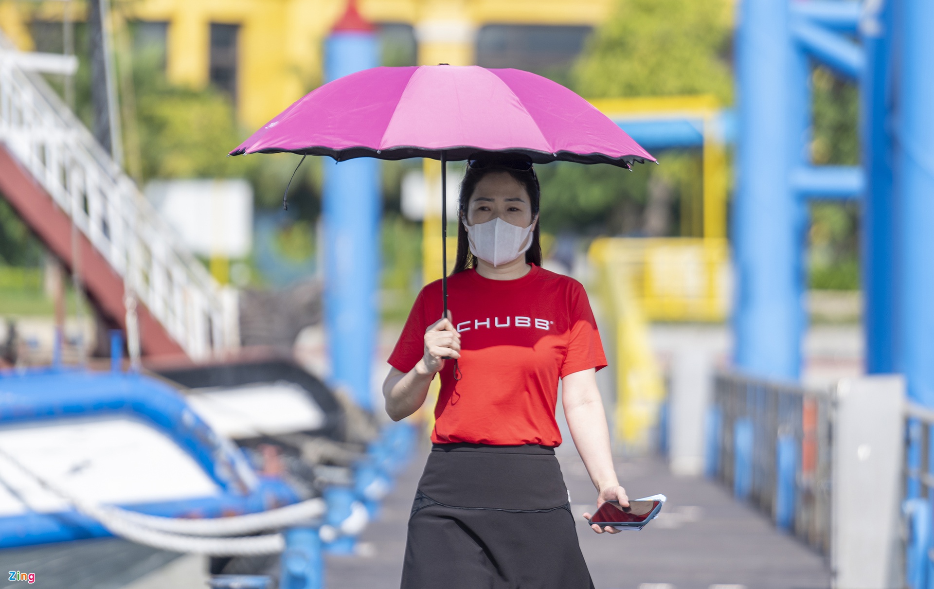 Hạ Long đón gần 1.000 du khách dịp cuối tuần - Ảnh 9.