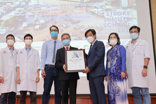 Thêm một bệnh viện đạt chuẩn điều trị đột quỵ quốc tế tại Việt Nam