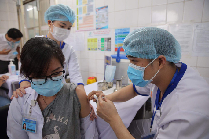TP HCM dự kiến ti&ecirc;m vắc-xin Covid-19 cho trẻ từ 3 tuổi v&agrave;o năm 2022 - Ảnh 1.