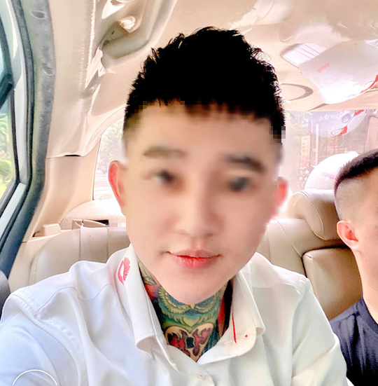Hoàng Tử Gió chết trong tư thế treo cổ - Ảnh 1.