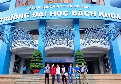 Trường ĐH đầu tiên ở TP HCM đón sinh viên trở lại học tập trung