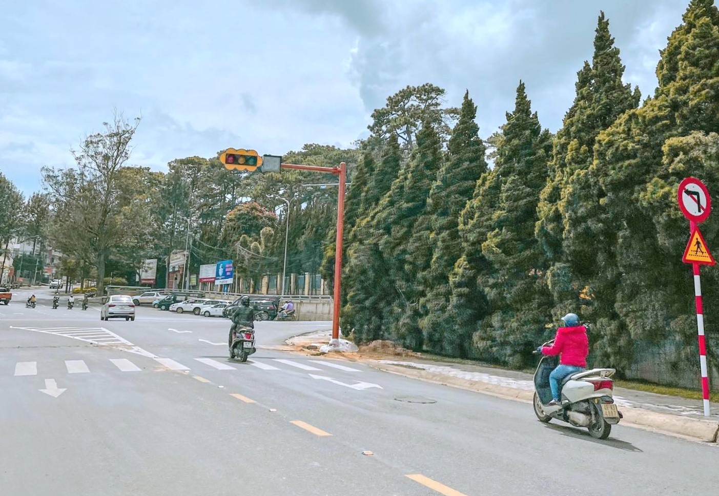 Đ&agrave; Lạt kh&ocirc;ng c&ograve;n l&agrave; th&agrave;nh phố kh&ocirc;ng đ&egrave;n xanh đỏ - Ảnh 5.