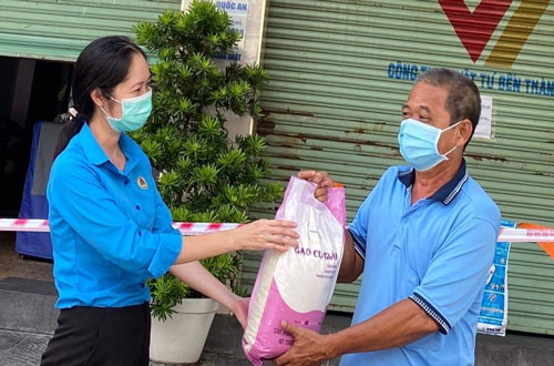 Chung sức đẩy lùi dịch bệnh