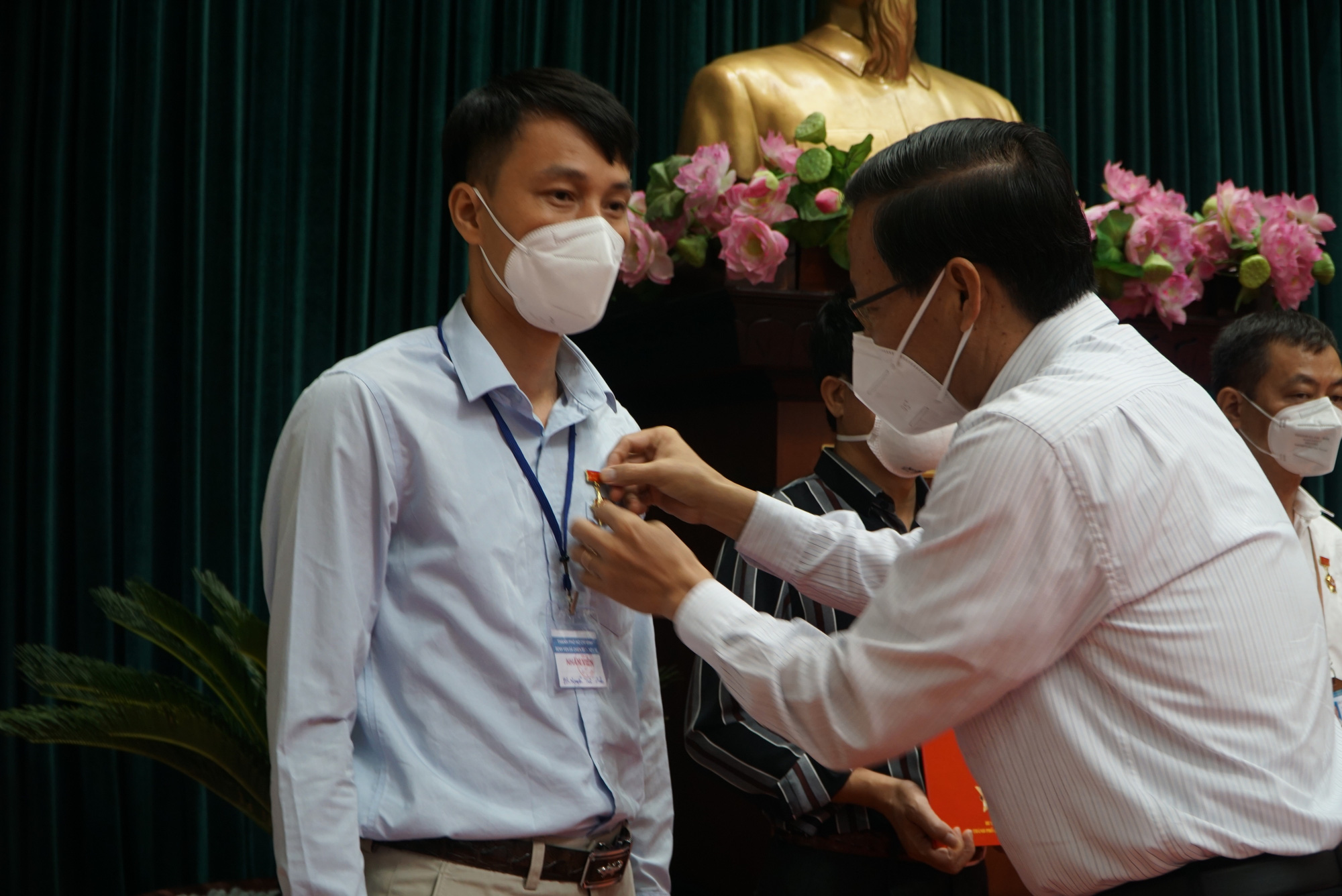 TP HCM tri &acirc;n đội ngũ y tế chi viện chống dịch Covid-19 - Ảnh 5.