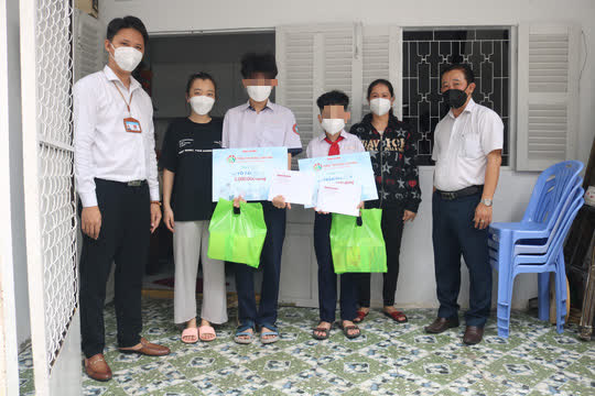 Một ng&agrave;y c&ugrave;ng Chương tr&igrave;nh T&igrave;nh thương cho em đến với trẻ mồ c&ocirc;i - Ảnh 3.