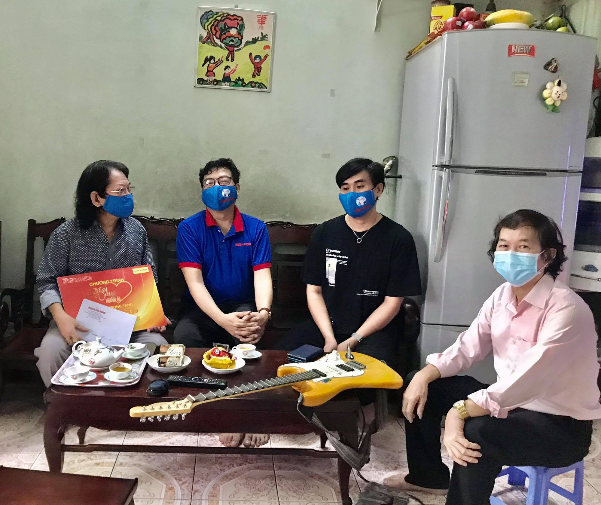 Mai V&agrave;ng nh&acirc;n &aacute;i chia sẻ kh&oacute; khăn với hai nghệ sĩ ưu t&uacute; - Ảnh 3.