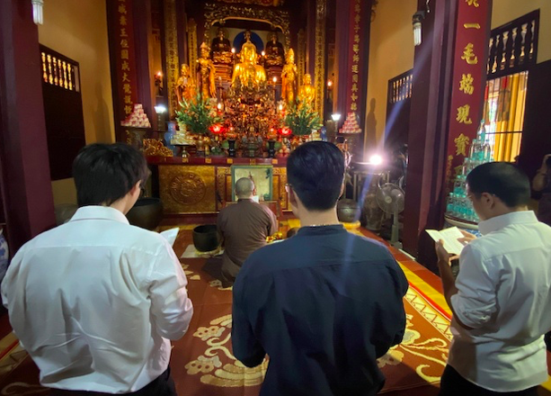 Xúc phạm Phật giáo, nhóm nhạc "Rap Nhà Làm" đến chùa Quán Sứ xin lỗi và sám hối