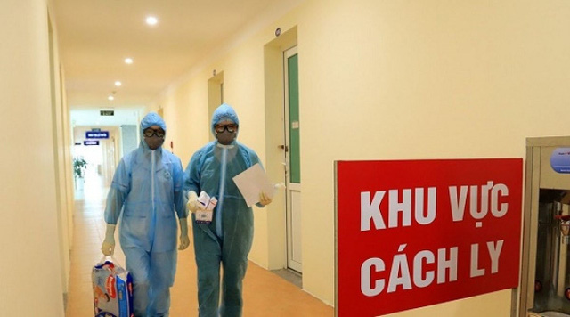 Người phụ nữ từ TP HCM về Hà Nội cùng chồng và 2 con mắc Covid-19