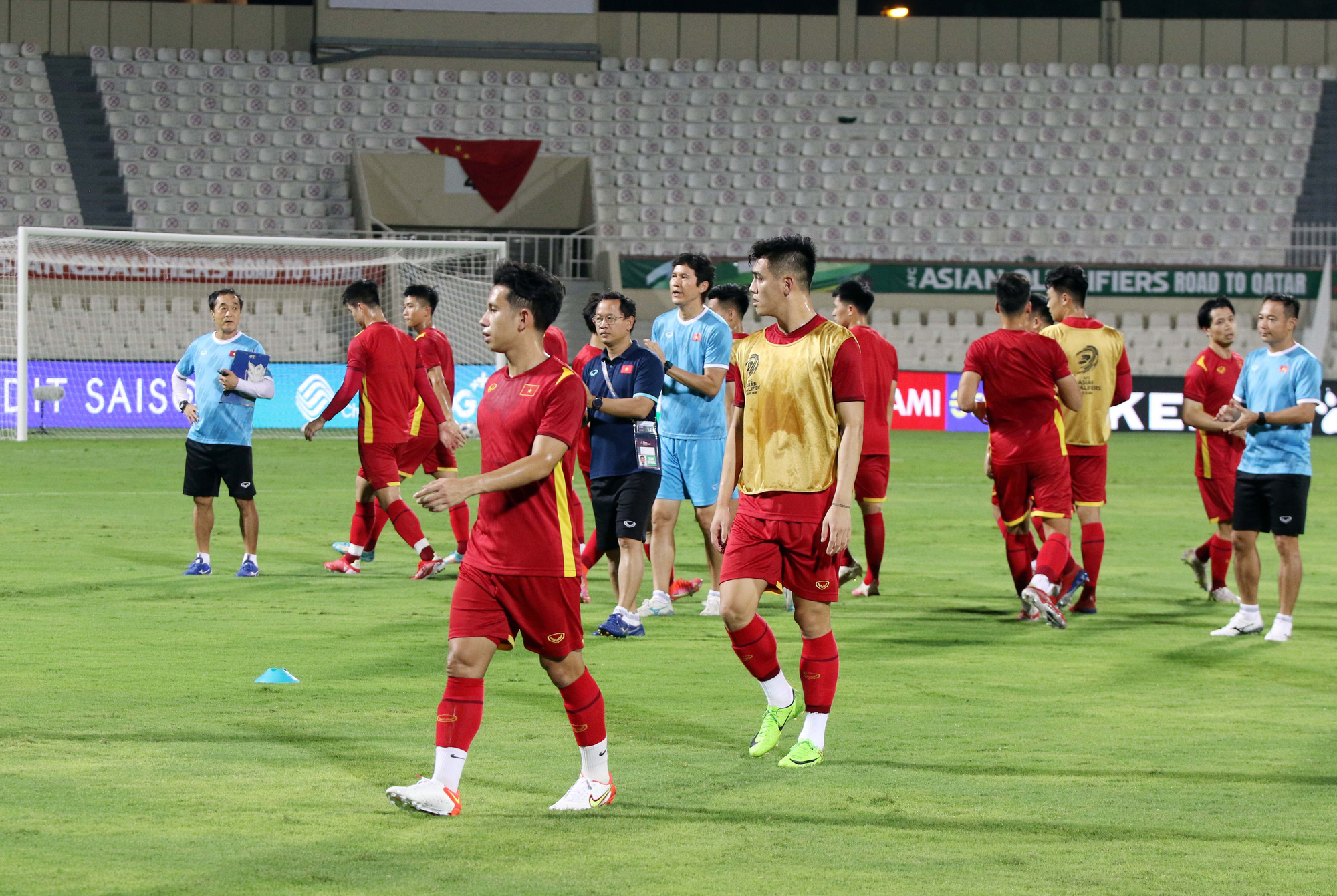 Duy Mạnh: Trung Quốc là đội bóng mạnh, nhưng chúng tôi có lối chơi riêng để khắc chế - Ảnh 6.
