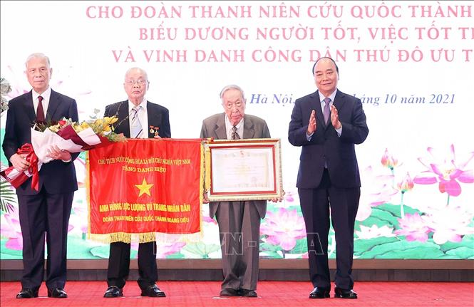 Chủ tịch nước trao danh hiệu Anh h&ugrave;ng cho Đo&agrave;n Thanh ni&ecirc;n cứu quốc Th&agrave;nh Ho&agrave;ng Diệu - Ảnh 2.