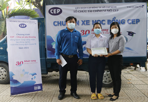 CEP chia sẻ y&ecirc;u thương với người lao động - Ảnh 1.