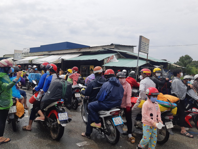 Nghĩa tình sẽ thu hút người lao động trở lại