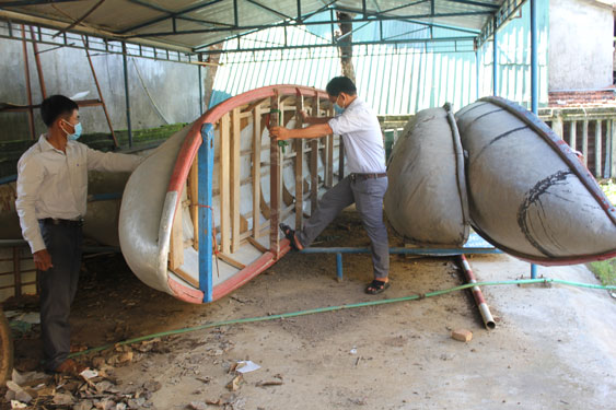 Đi qua những cơn lũ dữ - Ảnh 2.