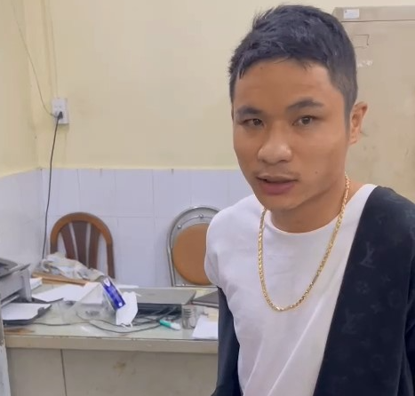 Bắt khẩn cấp đối tượng cướp tiệm vàng ở huyện Hóc Môn, TP HCM