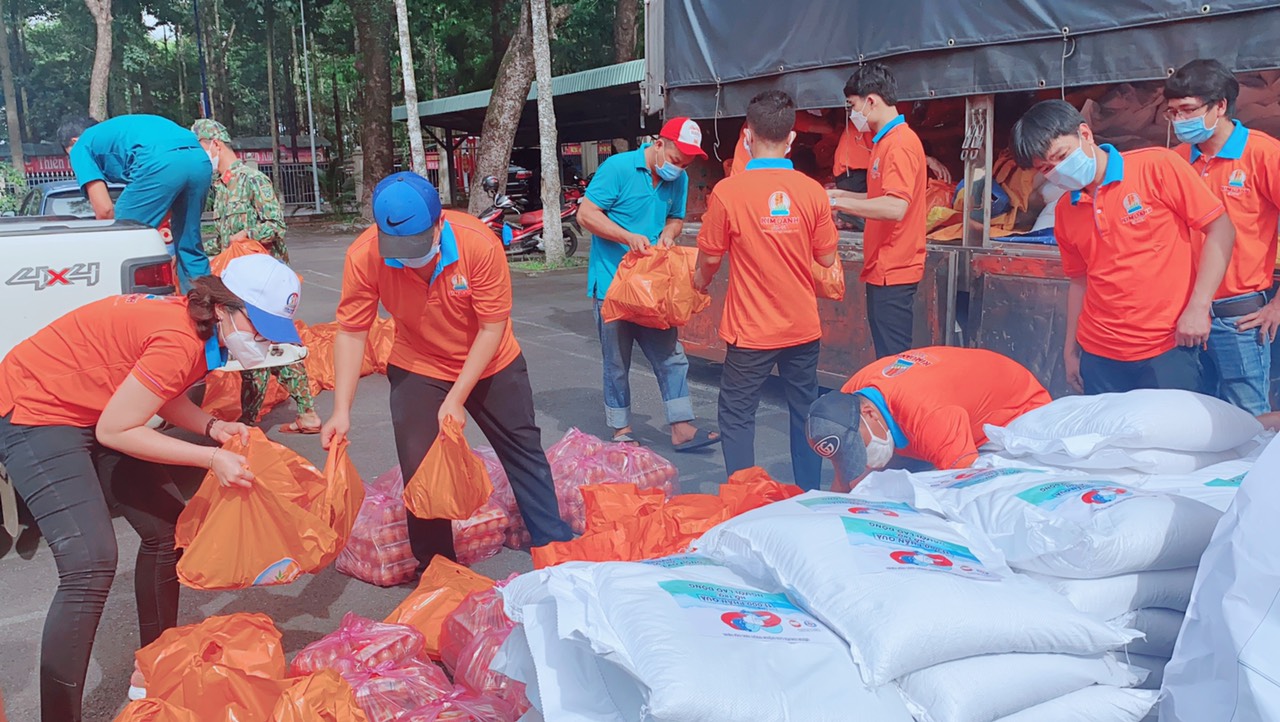 Quỹ Từ thiện Kim Oanh tiếp tục hỗ trợ người dân vùng dịch - Ảnh 6.