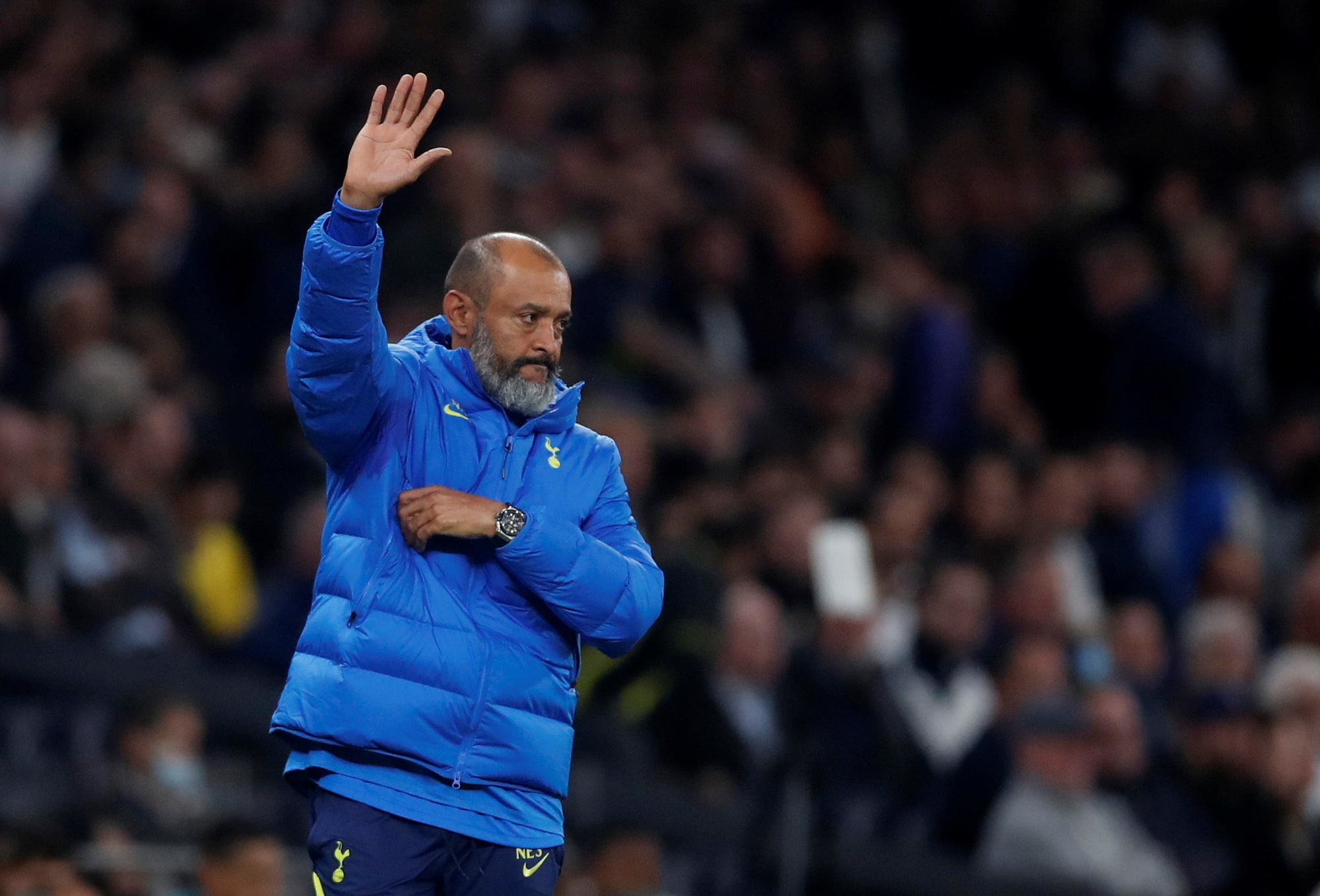 Thua thảm Man United, Tottenham thẳng tay sa thải HLV Nuno Espirito Santo