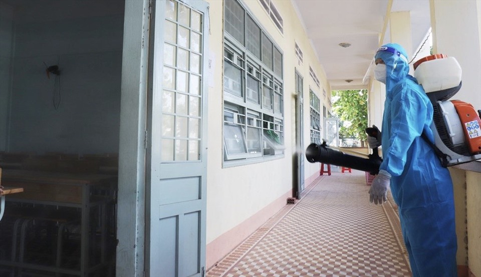 Bình Định: 2 học sinh tiểu học mắc Covid-19, cách ly 3 giáo viên và 57 bạn cùng lớp