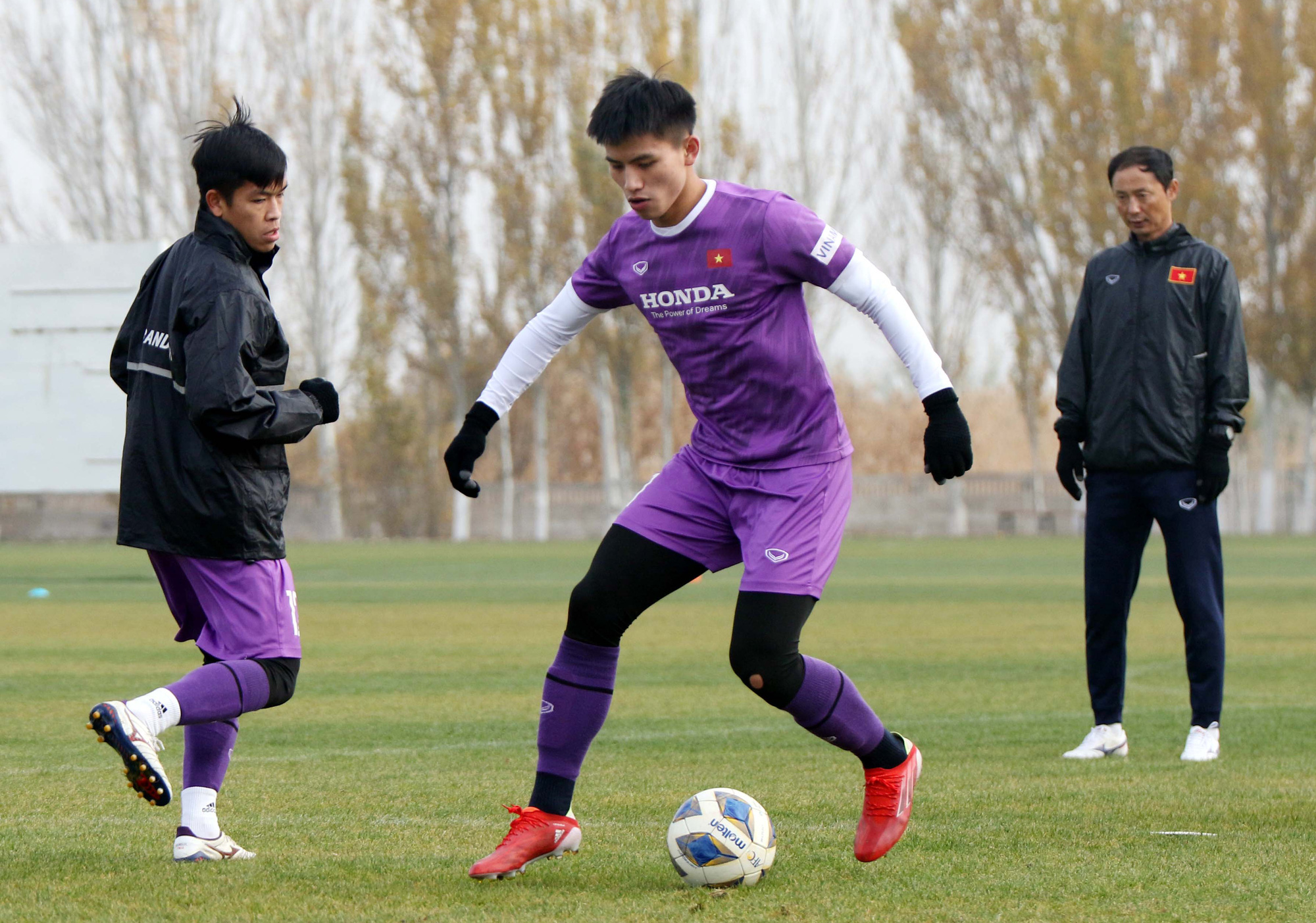 Bài của thầy Park sẽ giúp U23 Việt Nam có điểm trước U23 Myanmar? - Ảnh 6.