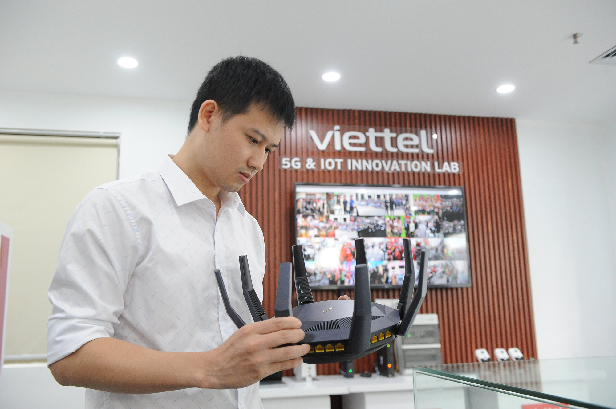 Mỗi năm có gần 1000 nhân sự trẻ trong lĩnh vực công nghệ cao chọn Viettel là nơi làm việc