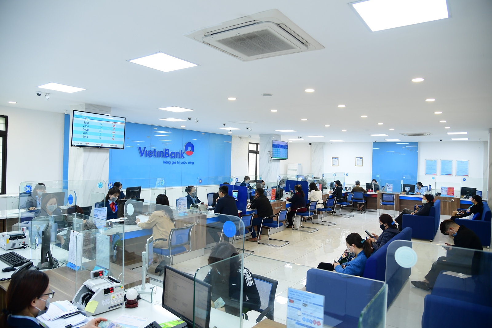 VietinBank tiến s&aacute;t mục ti&ecirc;u kế hoạch năm 2021 - Ảnh 1.