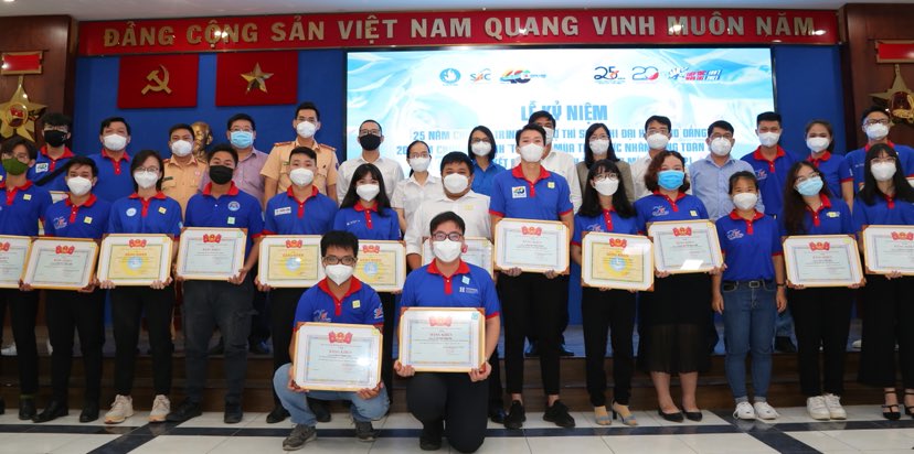 25 năm Tiếp sức m&ugrave;a thi: Hơn 5 triệu lượt th&iacute; sinh được hỗ trợ - Ảnh 1.