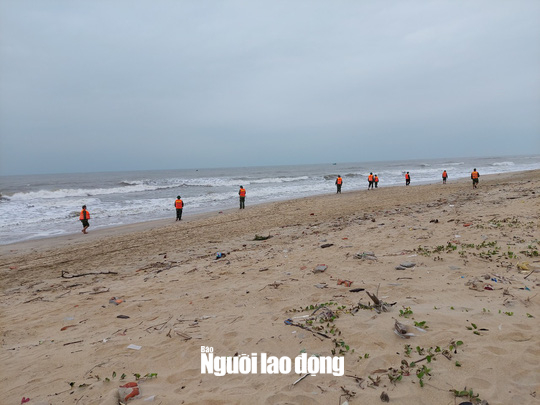 Quảng B&igrave;nh: Đi đ&aacute;nh c&aacute;, ngư d&acirc;n rơi xuống biển mất t&iacute;ch - Ảnh 1.
