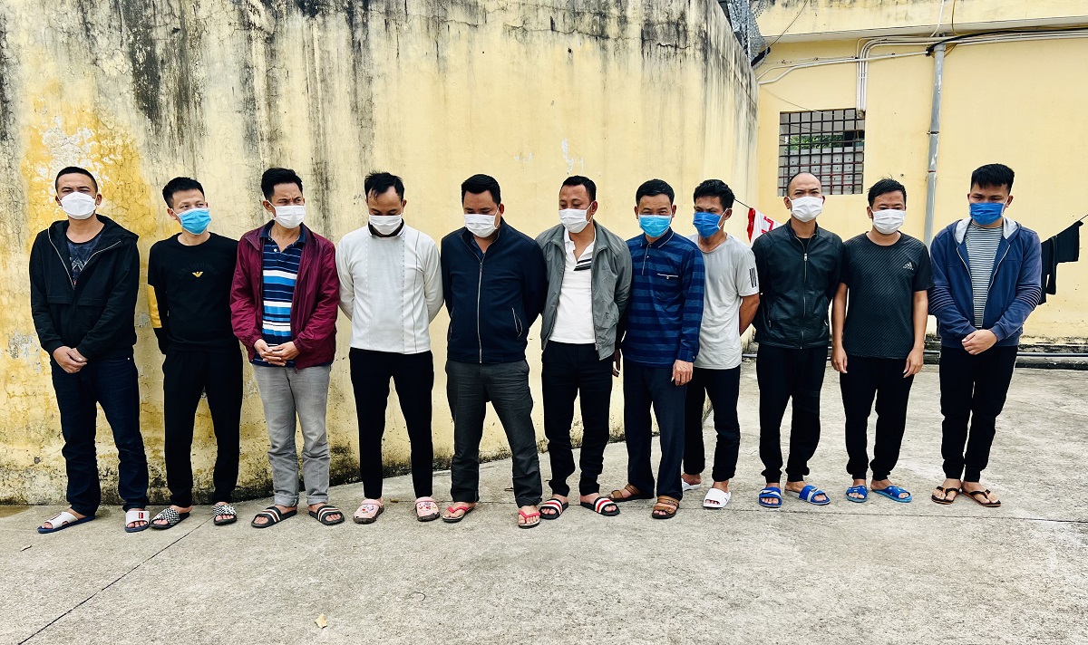 Ngang nhi&ecirc;n mở sới bạc thu hồ từ 500.000 đến 1 triệu đồng/ng&agrave;y - Ảnh 2.